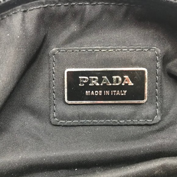 SOLD - Prada Black Waist Pouch Bag Nylon Single Zipper Pocket Fanny Pack - Picture 4 of 9